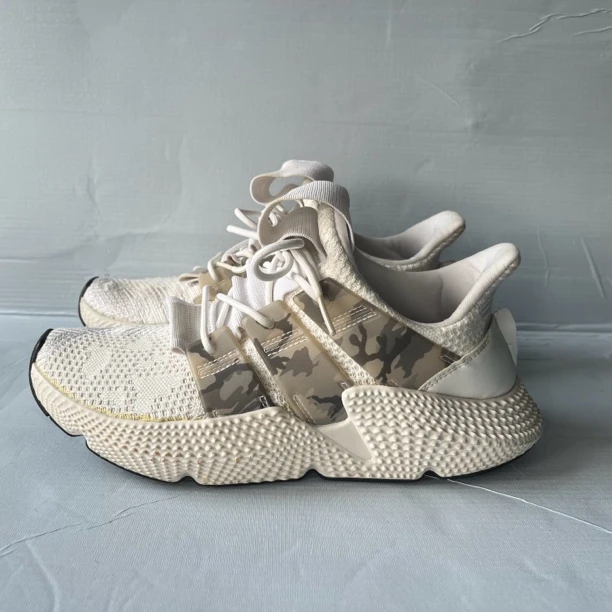 40.5码 阿迪达斯低帮运动鞋 adidas 男女同款 白灰 公价899