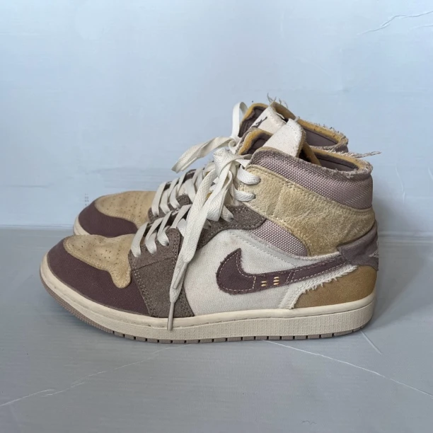 41码 耐克高帮篮球鞋 nike aj1 mid 棕白