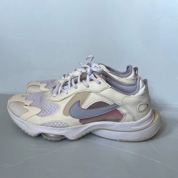 39码 耐克低帮运动鞋 Nike air zoom 白紫红