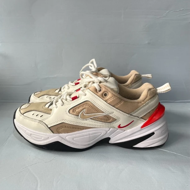 42码 耐克低帮运动鞋 Nike m2k tekno 男款白褐色