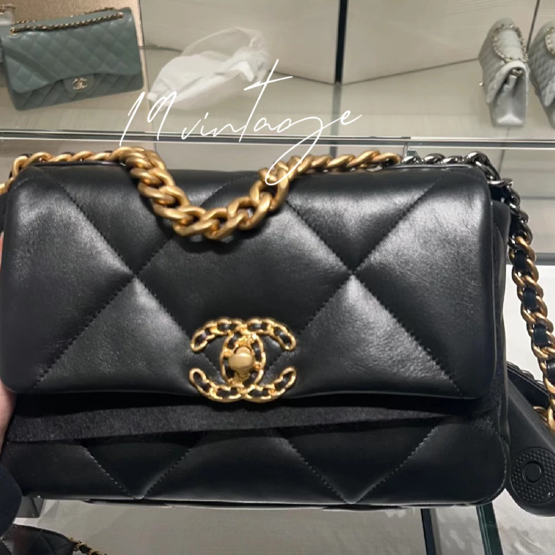 全新未使用 Chanel/香奈儿 香奈儿黑金小号23年19bag