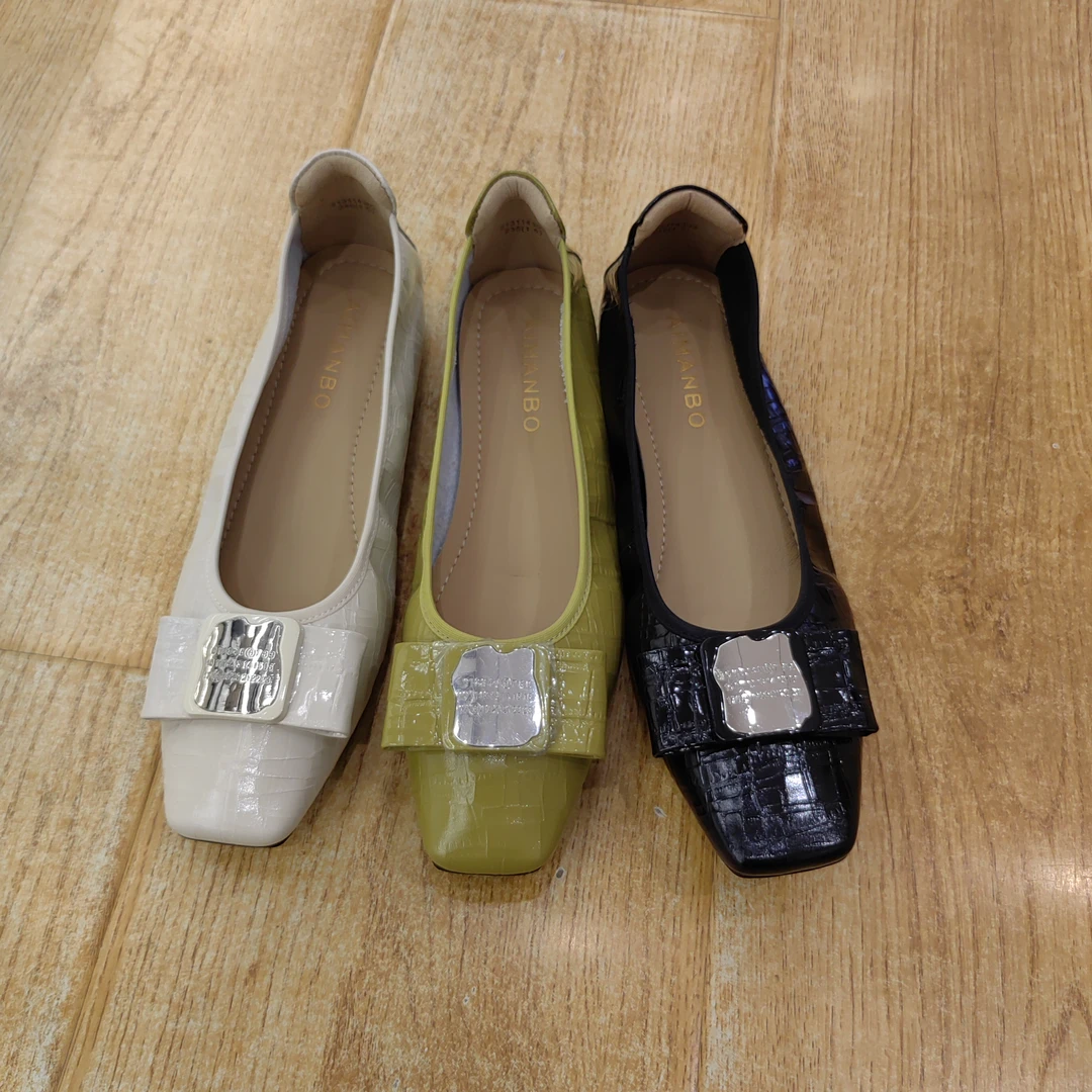 213114303漫步佳人方扣舒软鞋