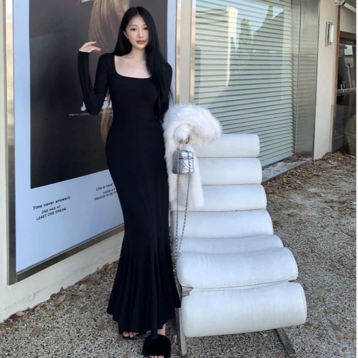 长袖方领连衣裙女秋冬季纯欲风性感紧身子高个子长款鱼尾裙子2080
