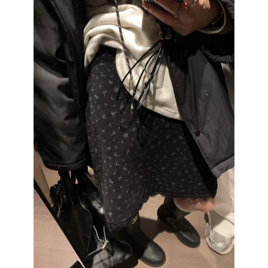 SP【半夜林黛玉】复古碎花灯芯绒半身裙冬季新款高腰百搭短裙灯芯绒