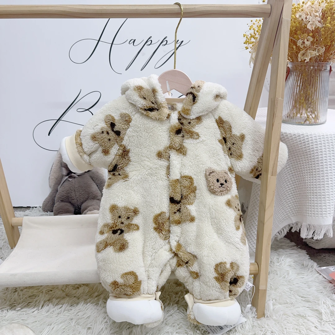 43632逗逗猴带帽加厚抱服单件-领结熊