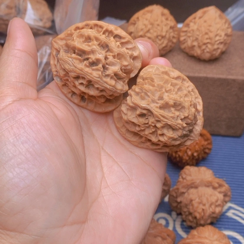 【闪购商品】文玩核桃吊坠兜**煙41尺苹果