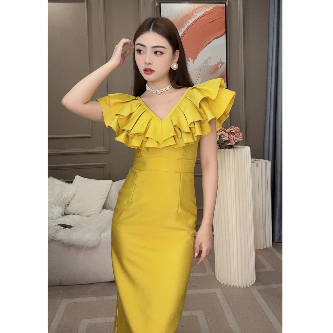 30502新款设计感小众V领修身显瘦优雅气质法式宴会连衣裙夏季裙子