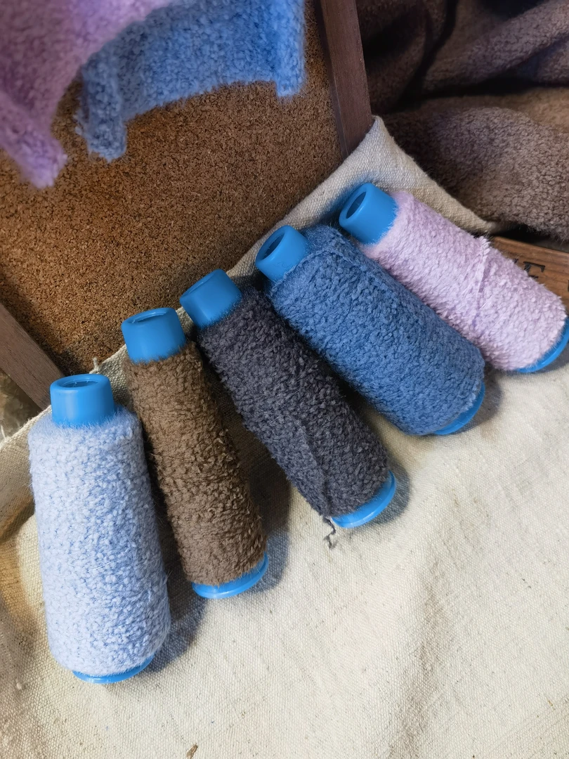 定纺纱手编保暖线毛绒复古纯色暖手编织线，抗起球秋冬款仿皮草