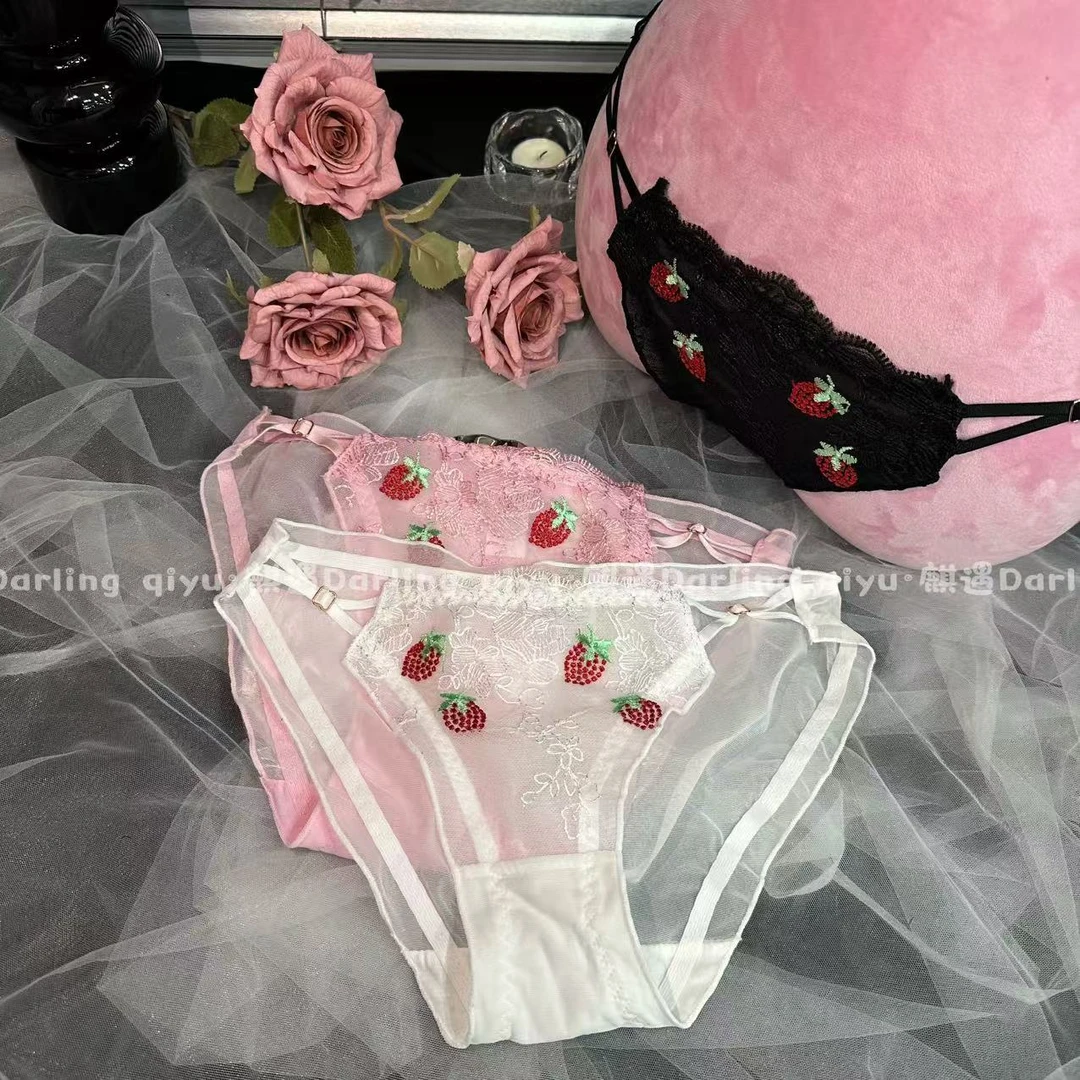 DLQY【草莓椰椰】刺绣性感美腰镂空包臀棉裆透气低腰女三角裤