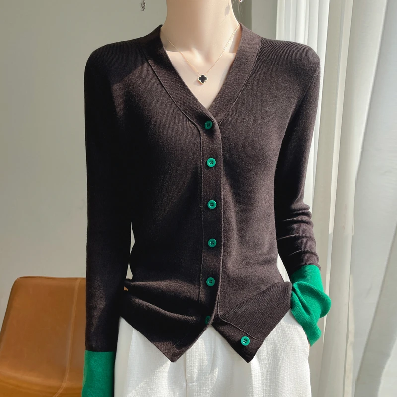 XSN403V领撞色排扣毛针织衫女2024年秋季新款修身打底衫长袖上衣