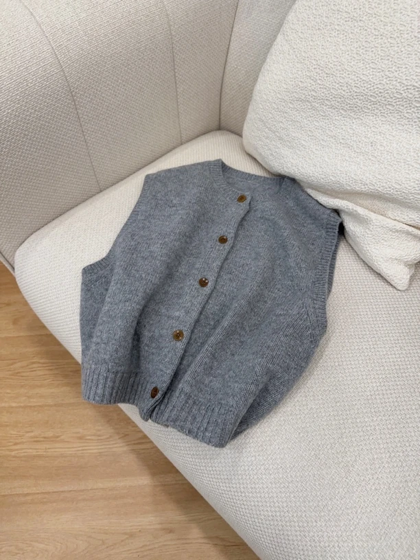 UM韩系开扣羊毛毛衣马夹2024秋冬新款马夹