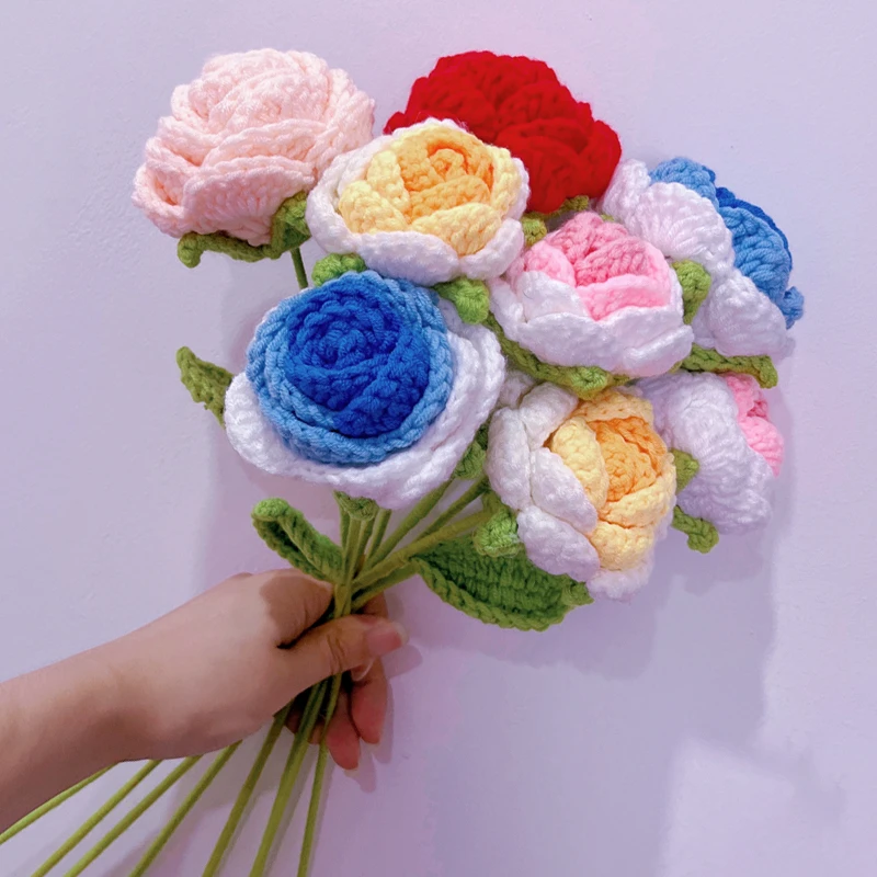 成品手工钩针玫瑰花束创意编织仿真永生花生日情人节送手工编织花