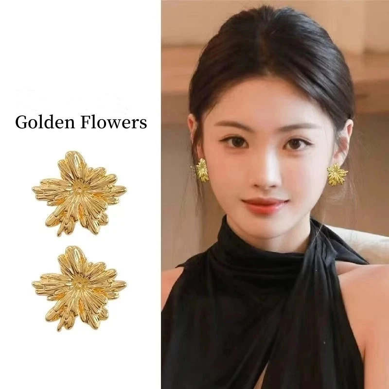 铜合金耳饰 金色花朵耳钉高级感精致百搭复古耳环方圆脸夸张耳饰
