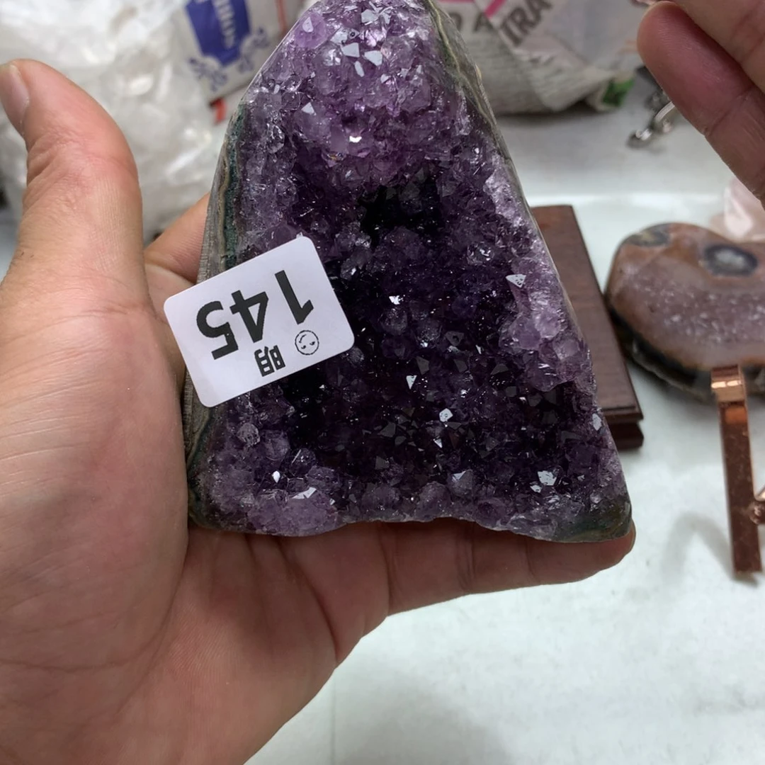 水晶大型摆件（非配饰）未镶嵌