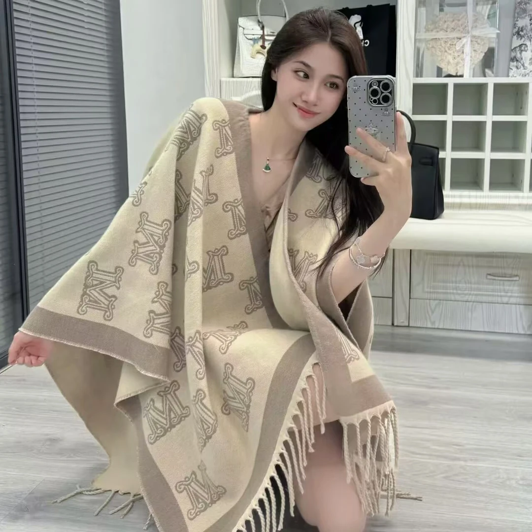 2024新款披肩女秋冬季高级感办公室披风两用韩版百搭加厚保暖斗篷