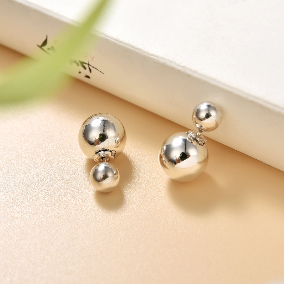925银耳饰 简约光面轻奢商务风光大小圆珠显白耳钉一对