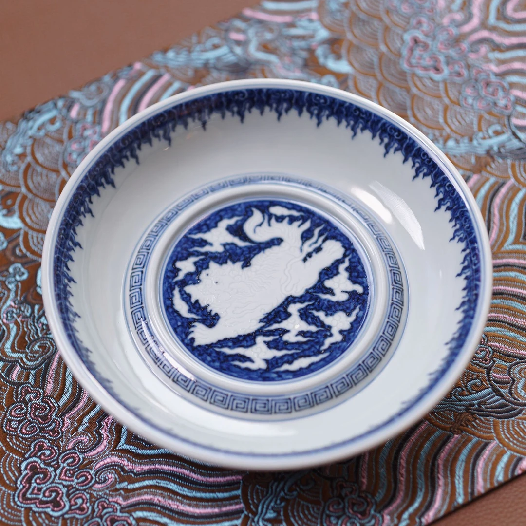 【宣之堂】-青花暗刻缠枝九狮纹壶承