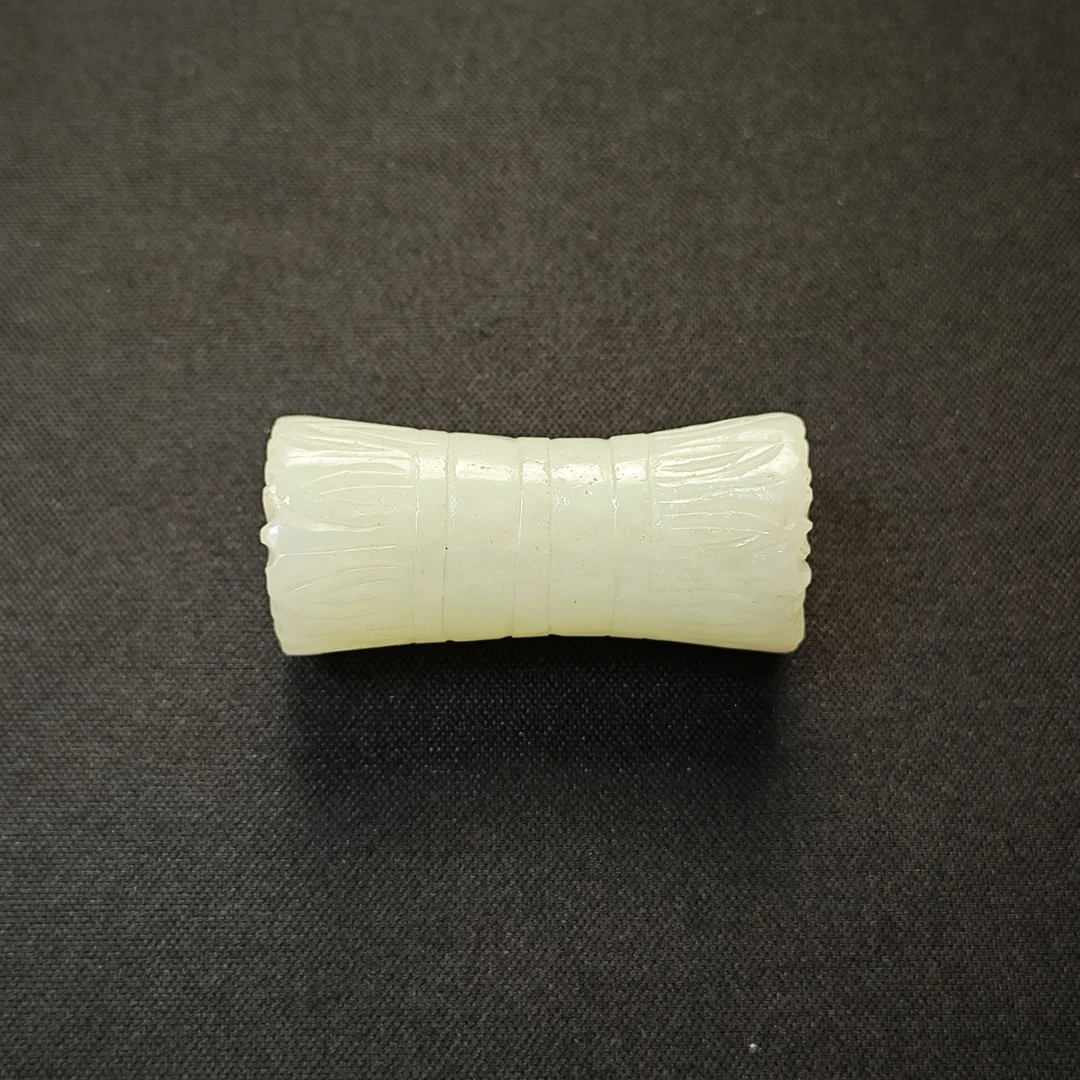 061清代旋纹加蕉叶纹勒子