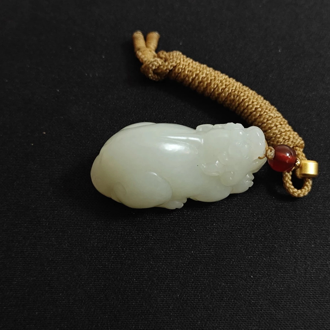 328创汇期和田玉貔貅吊坠