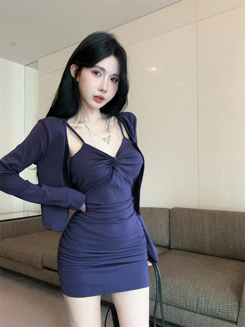 吊带连衣裙女秋冬纯欲性感包臀小妈裙显身材披肩内搭抹胸套装裙子