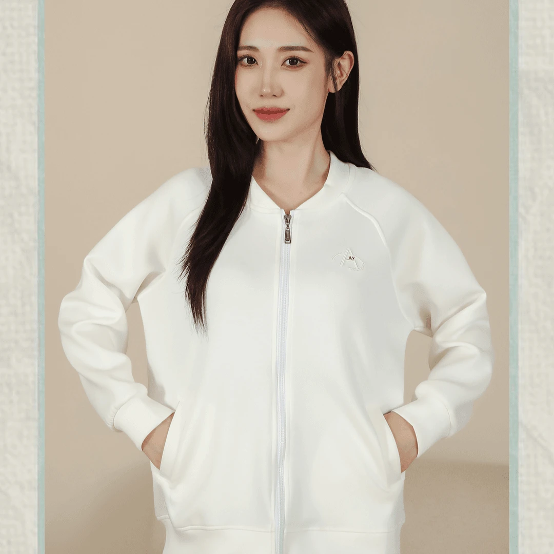 女士春秋休闲刺绣风拉链上衣0318