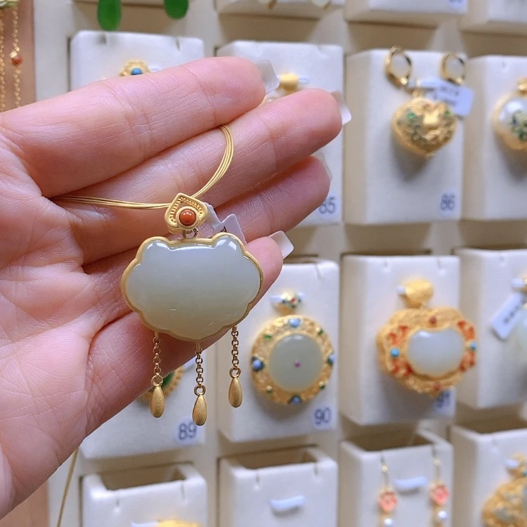 【闪购商品】和田玉颈饰银S925镀金镶嵌