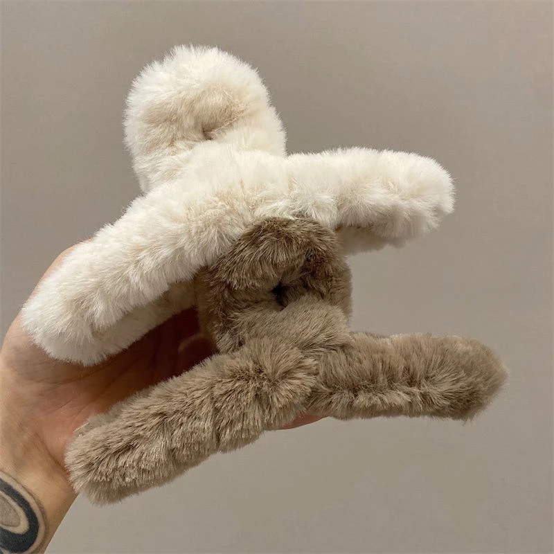 秋冬柔软仿兔毛绒盘发抓夹马尾发夹大号鲨鱼夹法式后脑勺夹子新款