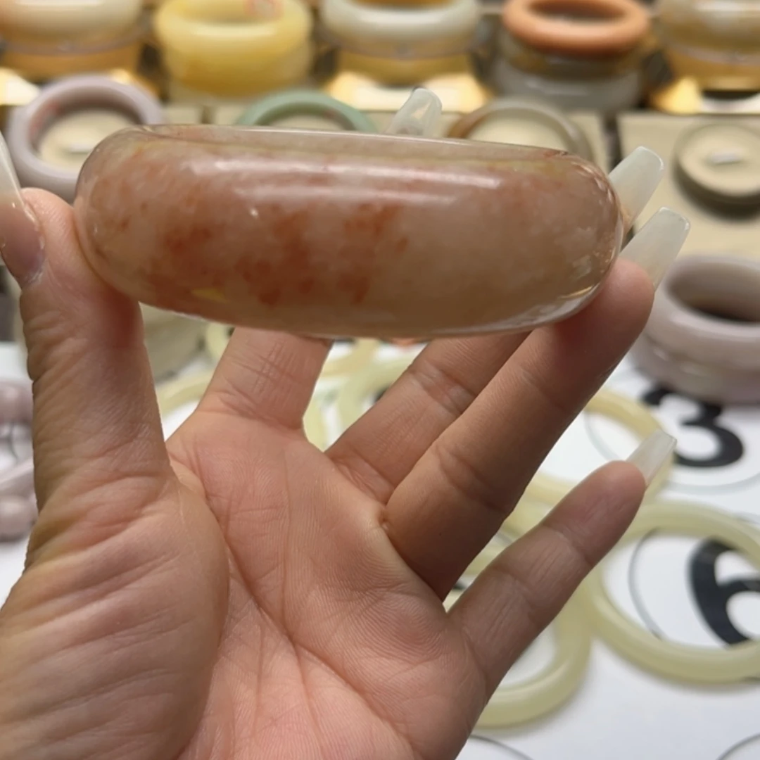 【闪购商品】石英质玉手镯未镶嵌Y***丶