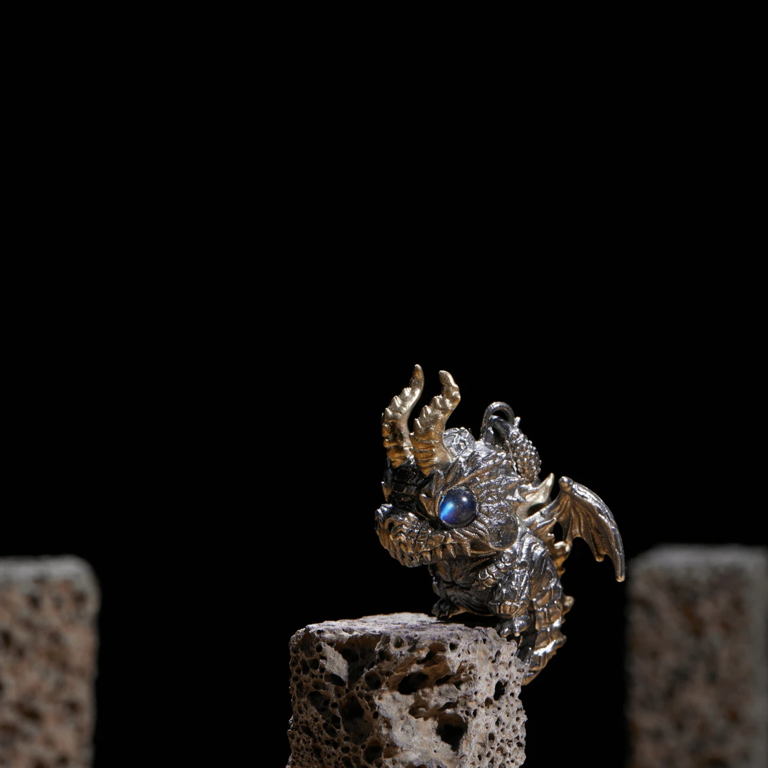 坠链均925银 原创纯银复古可活动龙项链萌龙情侣飞龙吊坠毛衣链