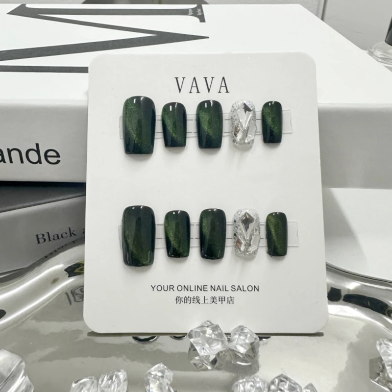 《灵感》手工定制穿戴甲裸色墨绿猫眼黑酷闪钻美甲少女冰透百搭8748