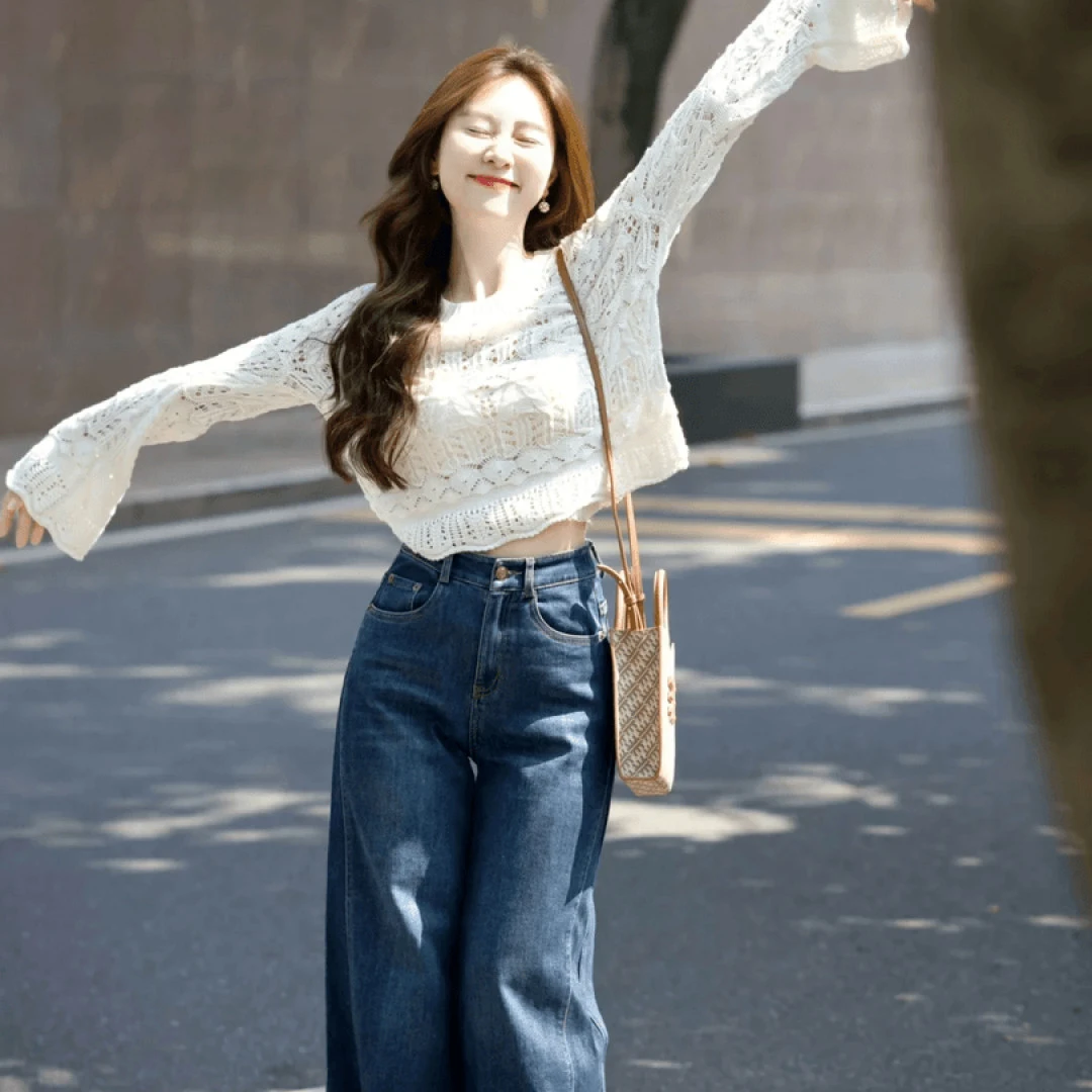 2024早秋新款时尚圆领宽松罩衫镂空针织衫上衣搭配牛仔裤一整套女