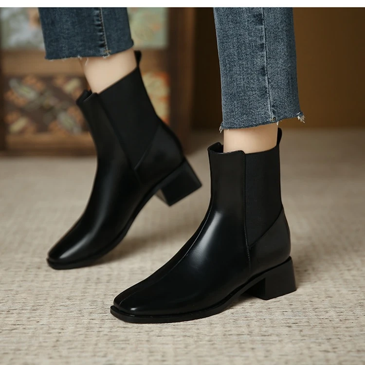 9322-2洋气小短靴女2024新款经典简约软皮通勤粗跟马丁靴及裸靴