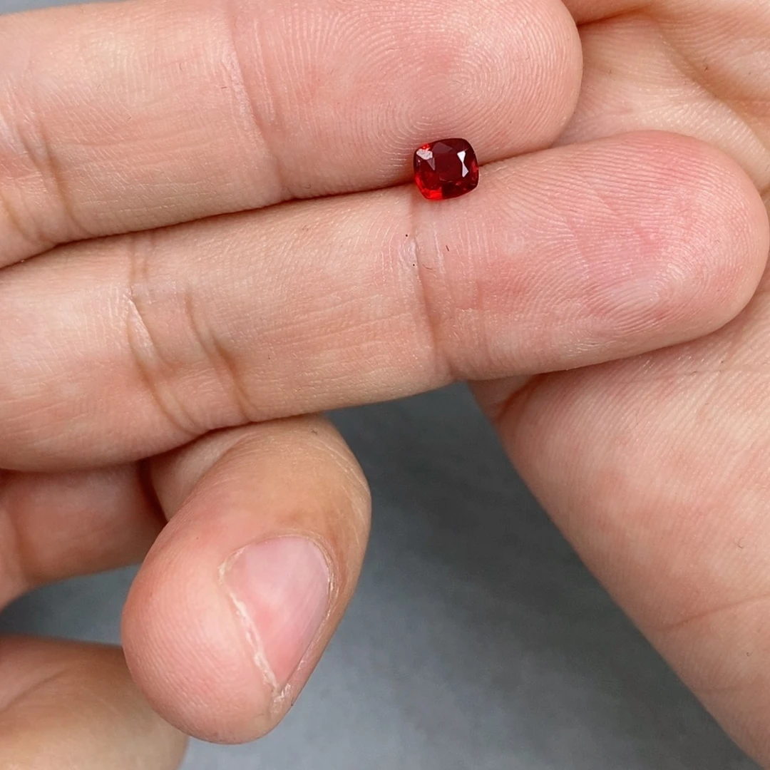 【闪购商品】尖晶石裸石未镶嵌瑶*