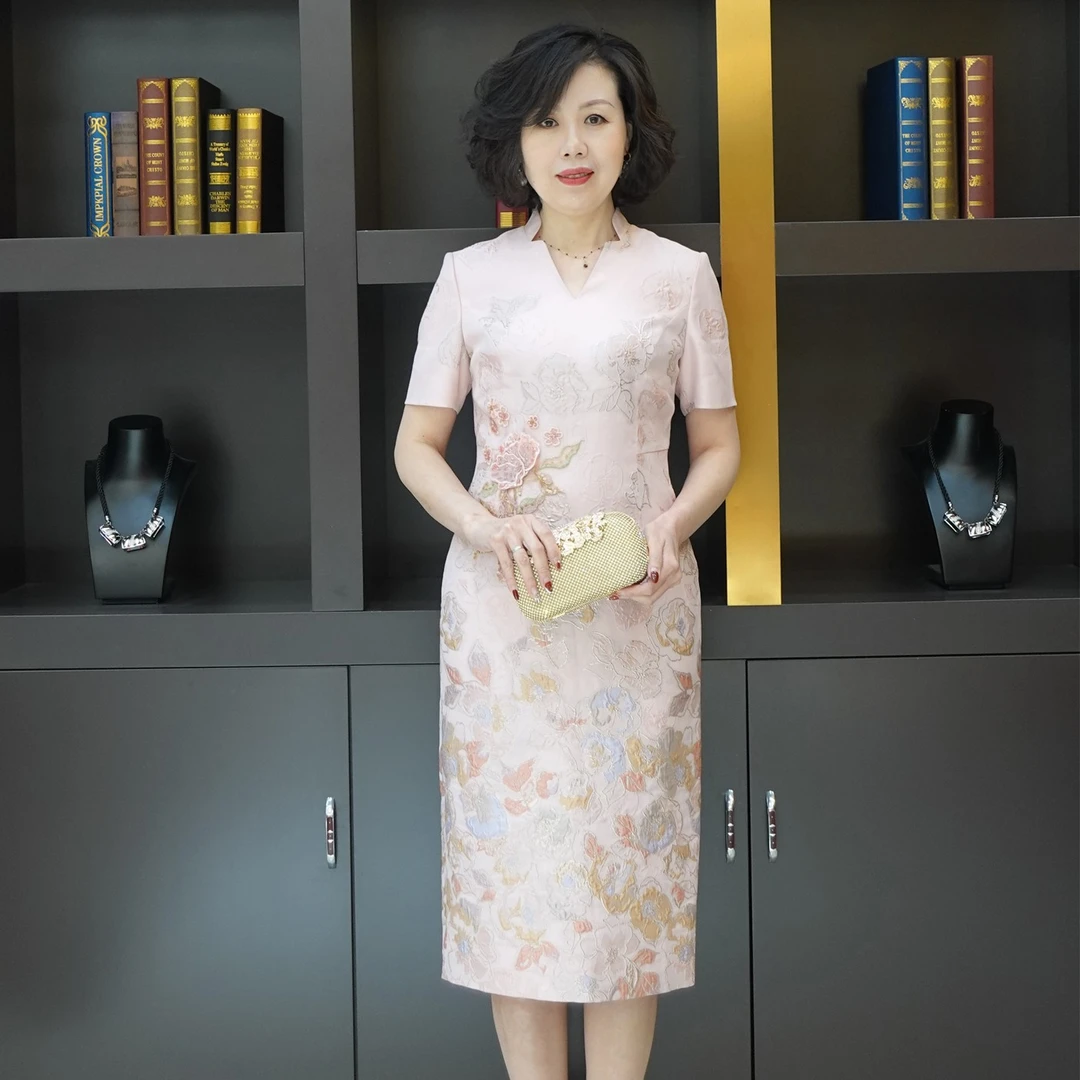 YINGDAK/应大应大春夏粉色提花中长款气质国风优雅v领中腰连衣裙