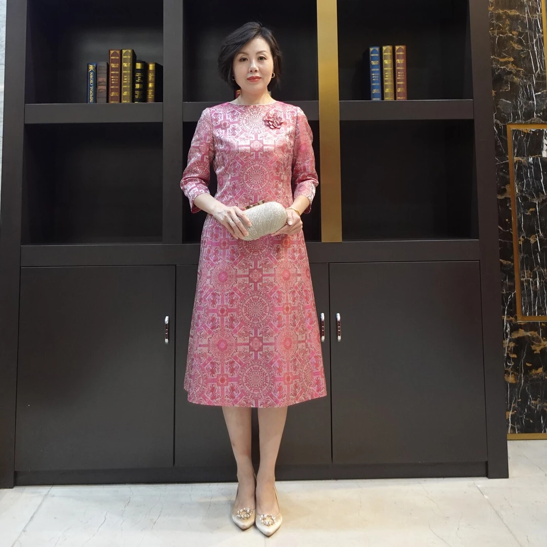 YINGDAK/应大八达晕纹圆领婚宴气质喜妈妈装时尚女装连衣裙优雅