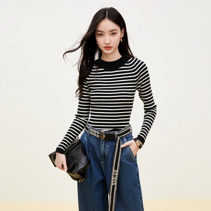 XG雪歌经典百搭，显瘦又显气质，永不过时毛针织衫XJ411718B899