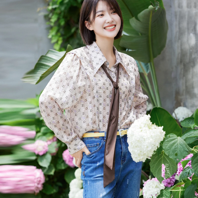 XG/雪歌长袖印花休闲秋季衬衣翻领设计感复古衬衫XI321015B397