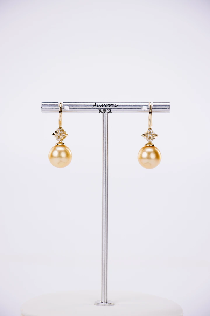 【奥萝拉珠宝】 海水 南洋金珠 11-12MM微瑕 强光水滴 #ES111