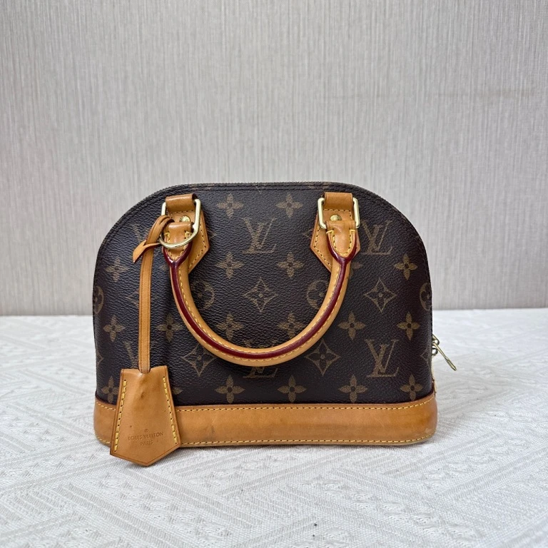 95新 LouisVuitton/路易威登 LV 贝壳bb  02