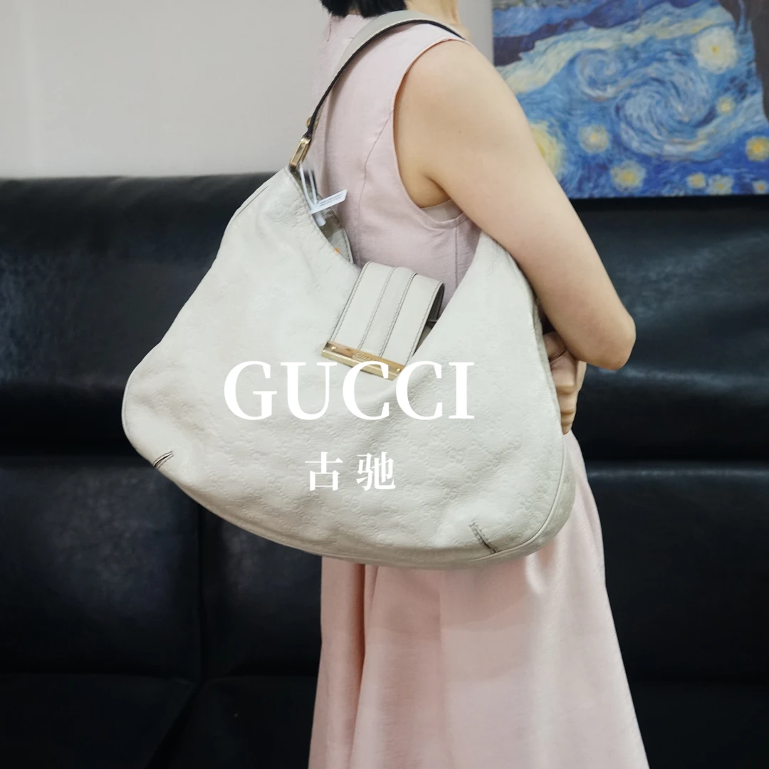 95新 GUCCI/古驰 GUCCI/白色压纹单肩包/TC09722084/2084