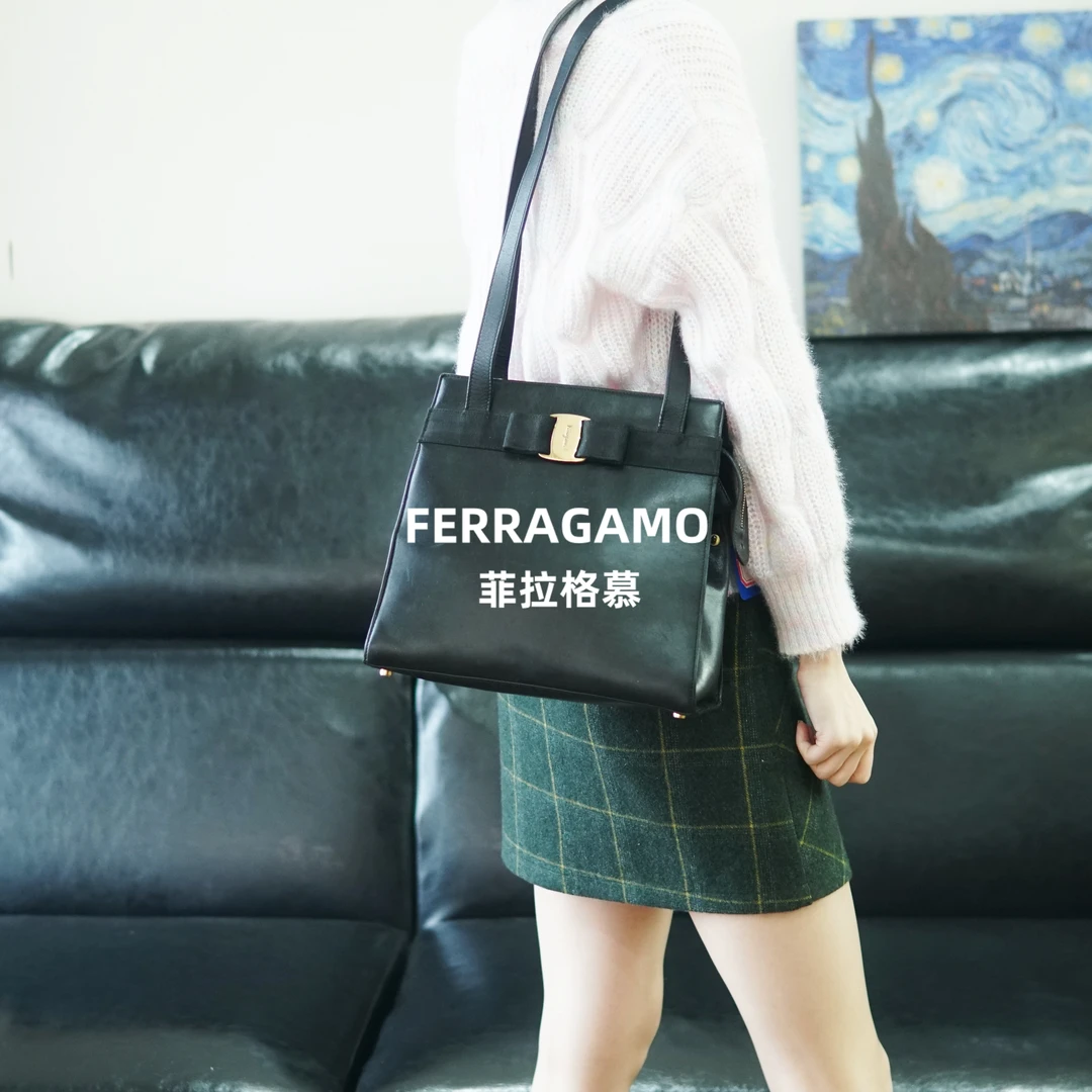 95新 FERRAGAMO/菲拉格慕 黑色单肩包/FYJJ07803129/3129