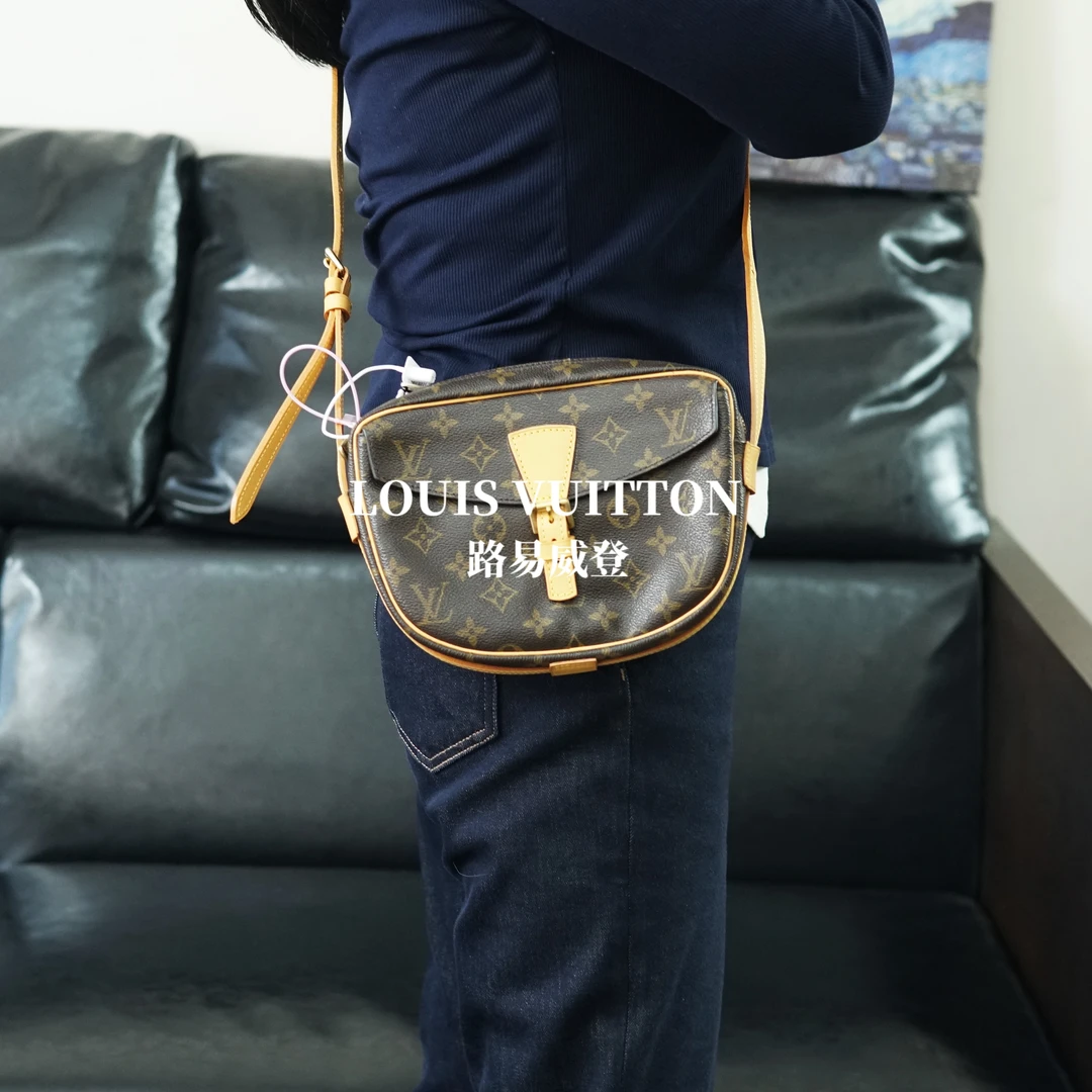 99新 LouisVuitton/路易威登 烧饼邮差（小）/利亚德/K