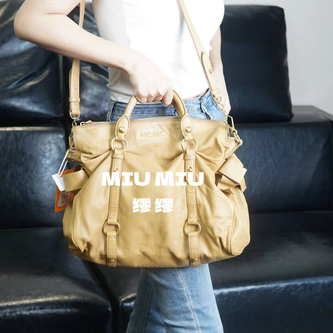 95新 MIU MIU/缪缪  手提斜挎包/fr05602004/2004/09