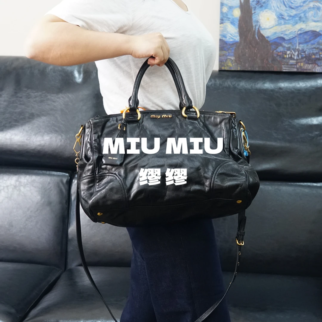 95新 MIU MIU/缪缪 miumiu/黑金斜挎包/YZ10631042/1042