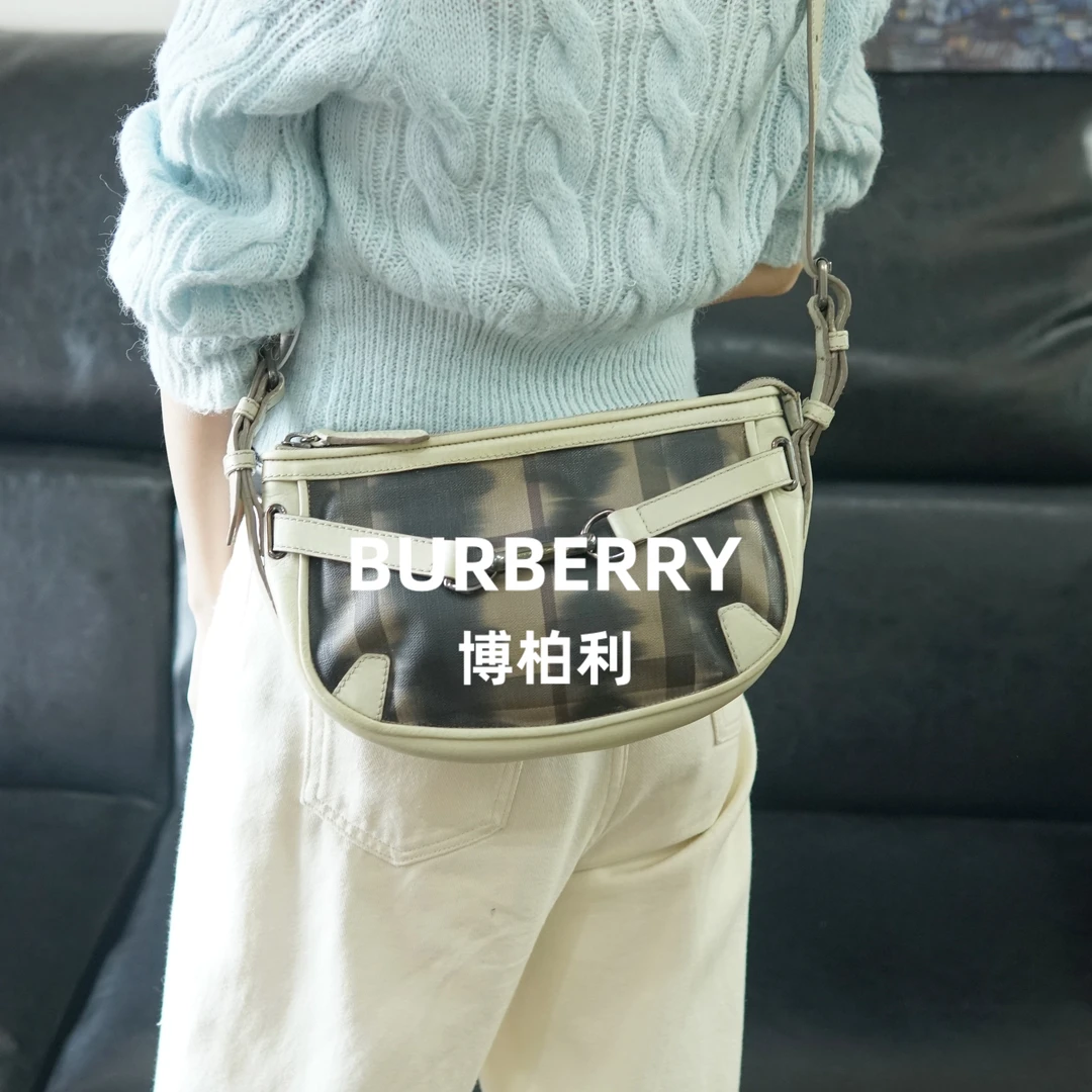 95新 BURBERRY/博柏利 巴宝莉/格纹斜挎包/HH10401095/1095