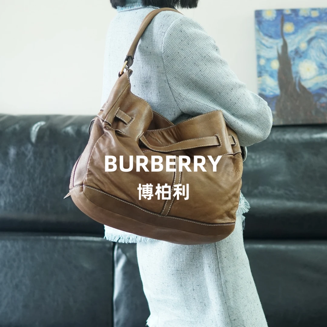 95新 BURBERRY/博柏利 巴宝莉/棕色单肩包/FYZZ09313031/3031