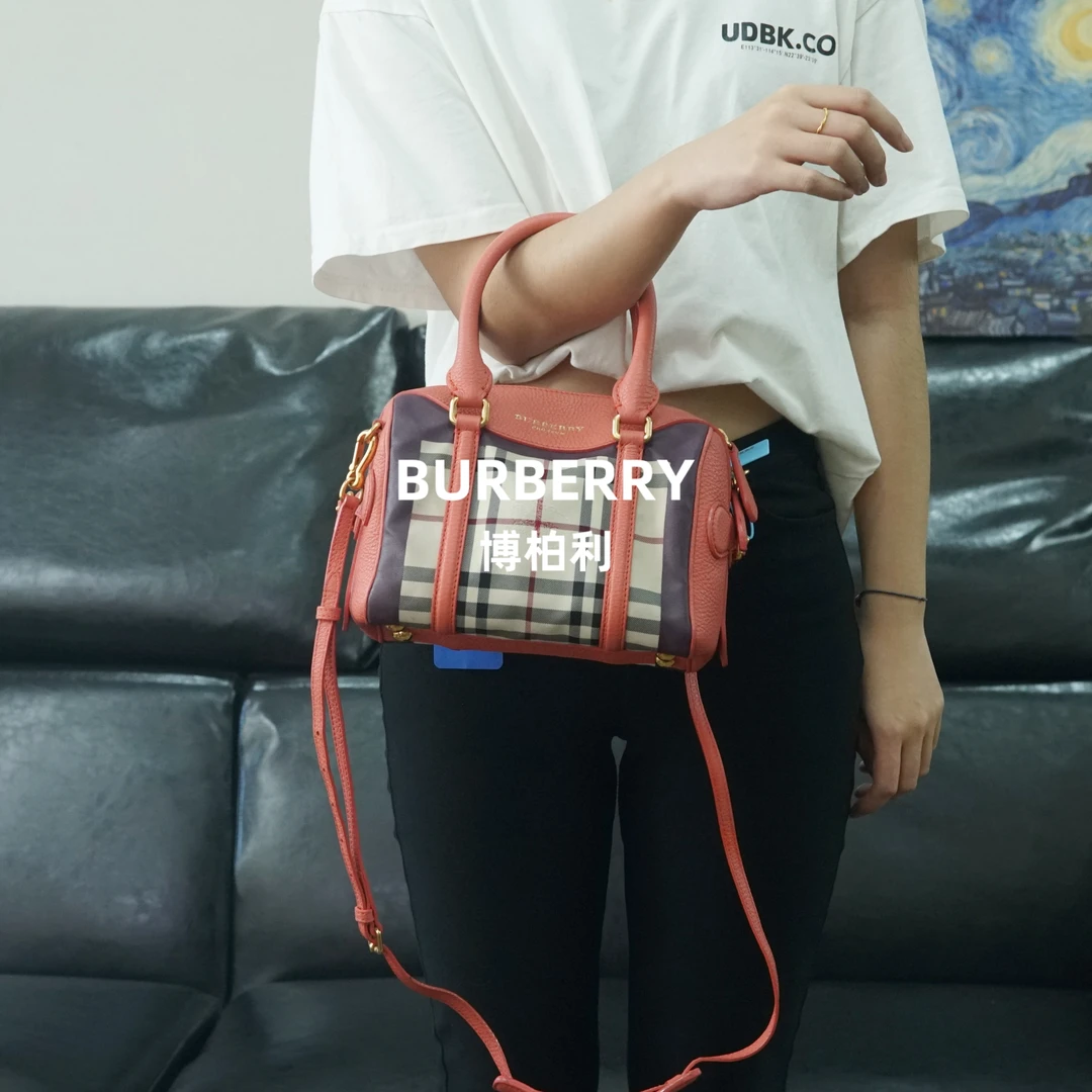 95新 BURBERRY/博柏利 巴宝莉/格纹斜挎包/HD10527061/7061