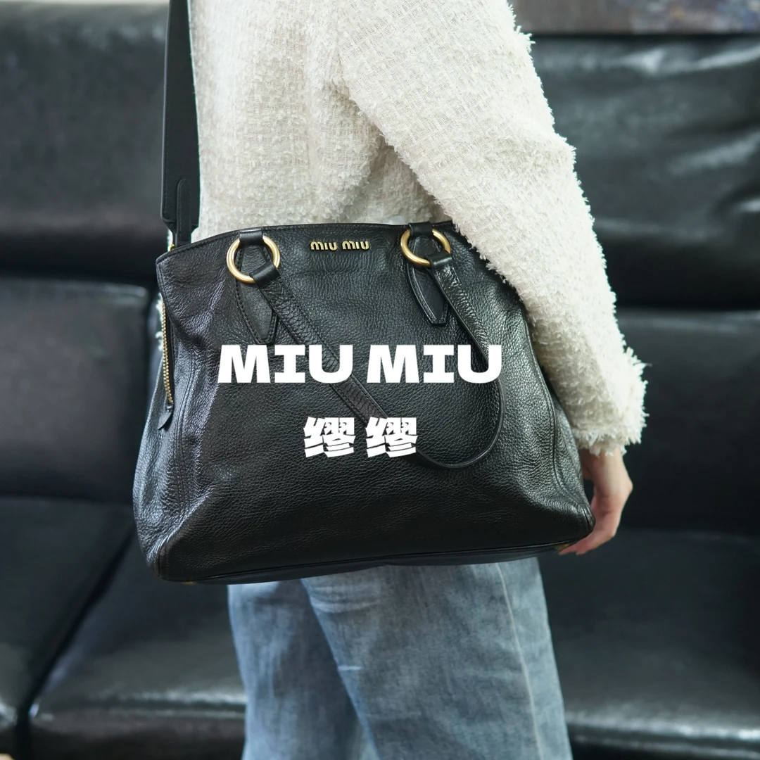 95新 MIU MIU/缪缪 miumiu/黑金手提斜挎包/CZ09725154/5154