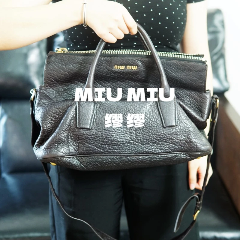 95新 MIU MIU/缪缪 miumiu/黑金托特包/BC09711066/1066