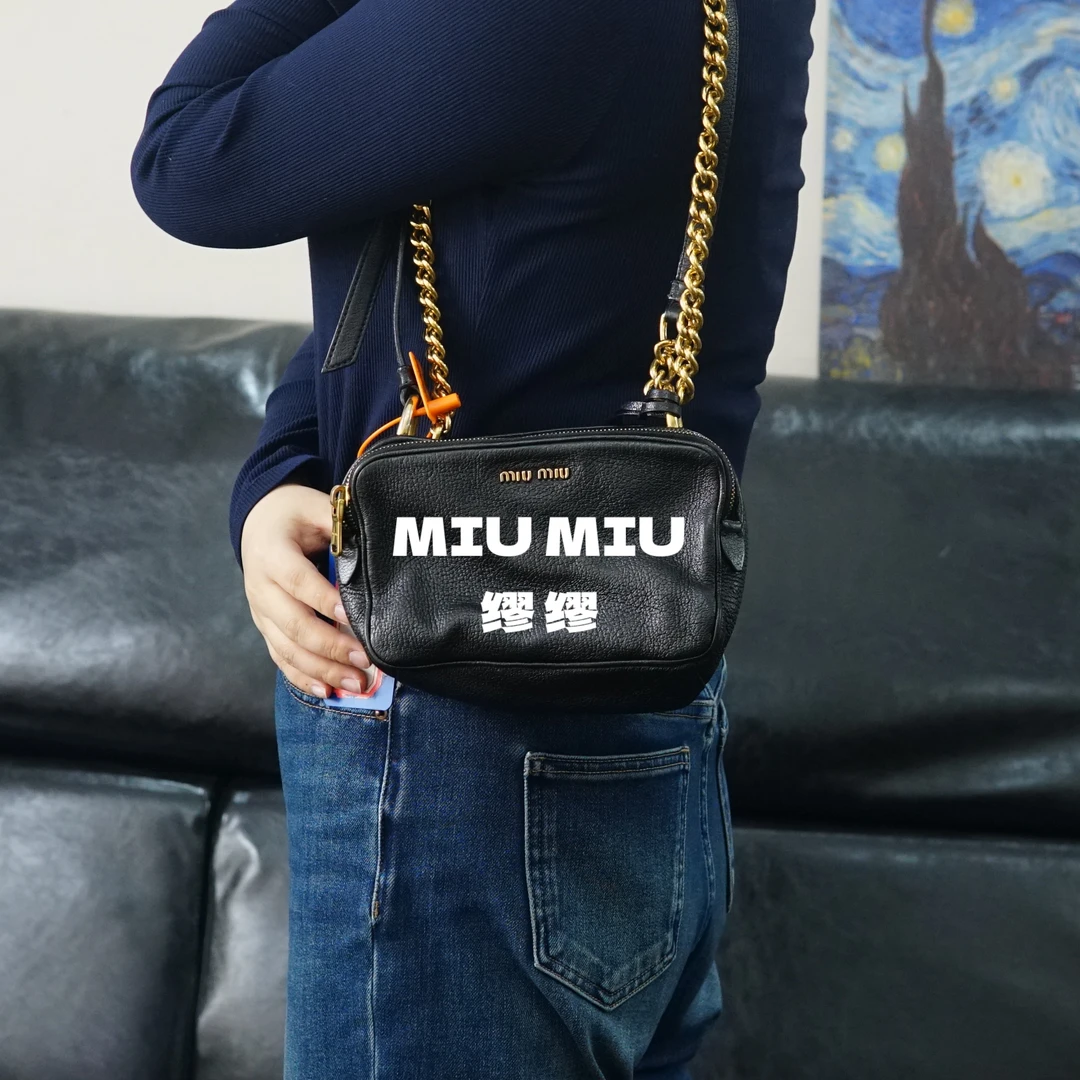 95新 MIU MIU/缪缪 miumiu/黑金链条斜挎包/F4BB09616018/6018